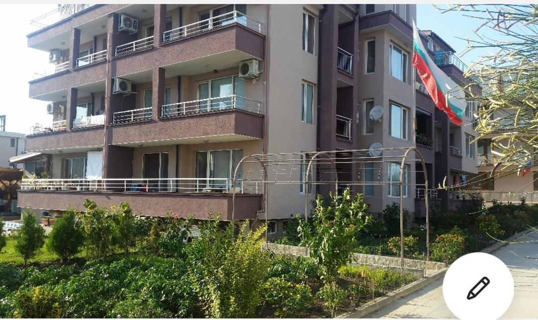 Dimitrov Apartments Burgasz Kültér fotó